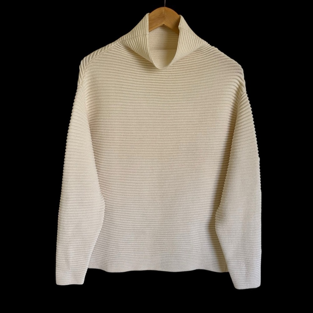 Wilfred Aritzia Medium‎ 100% Wool Cream Ribbed Cowlneck Sweater Heavyweight Warm